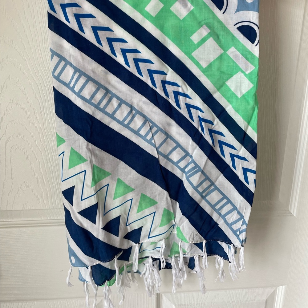 NWOT Thin Beach Towel